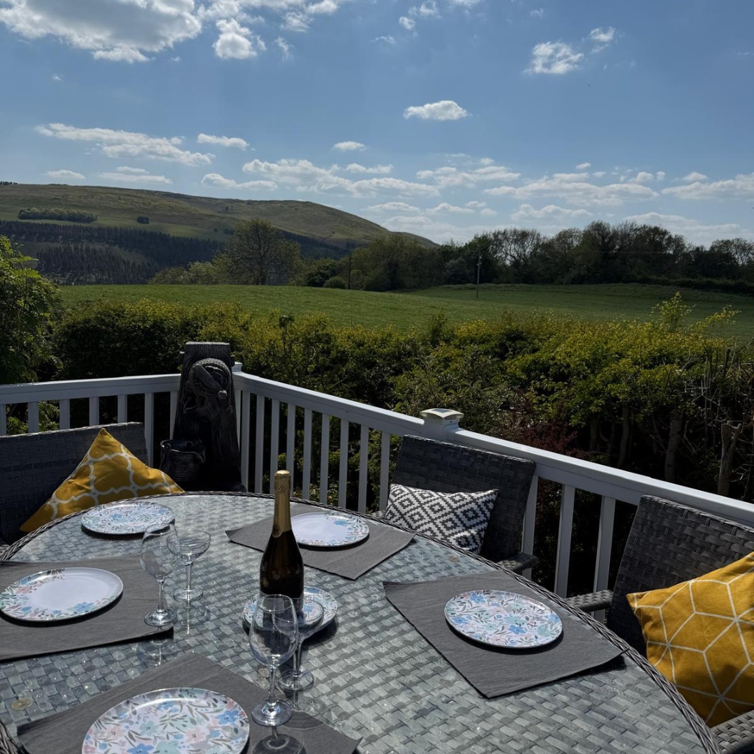 Willerby Aspen Rear Decking View