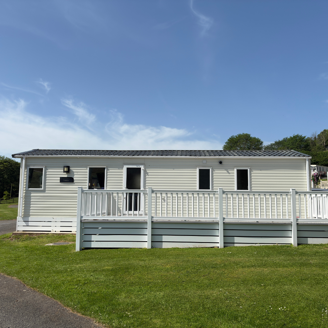 ABI Oakley Exterior Side View