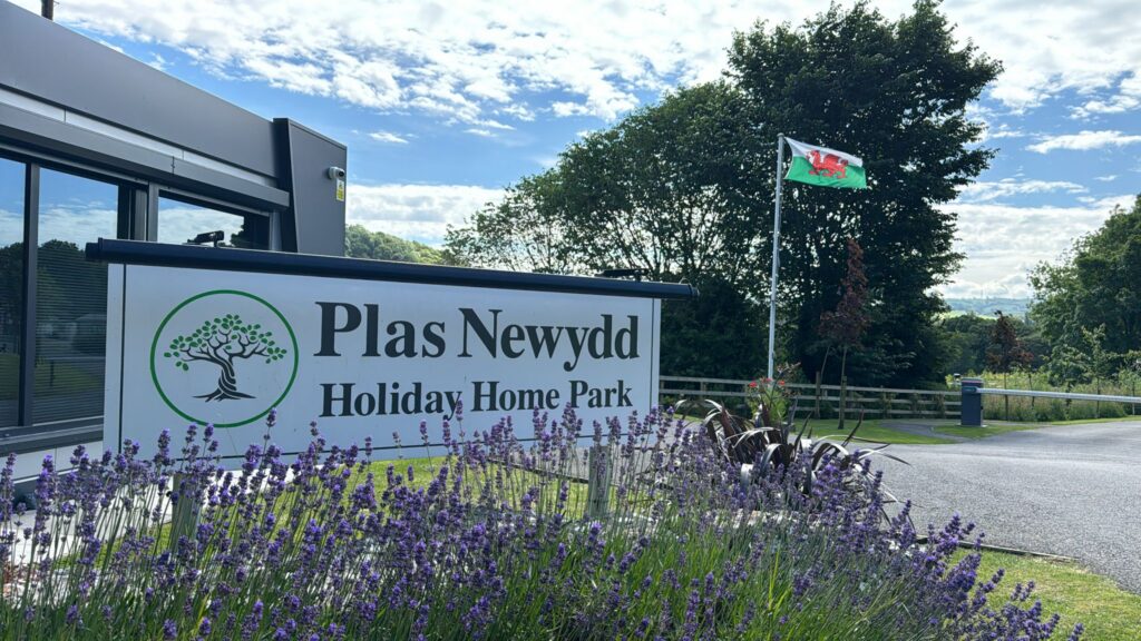 Plas Newydd Holiday Park
